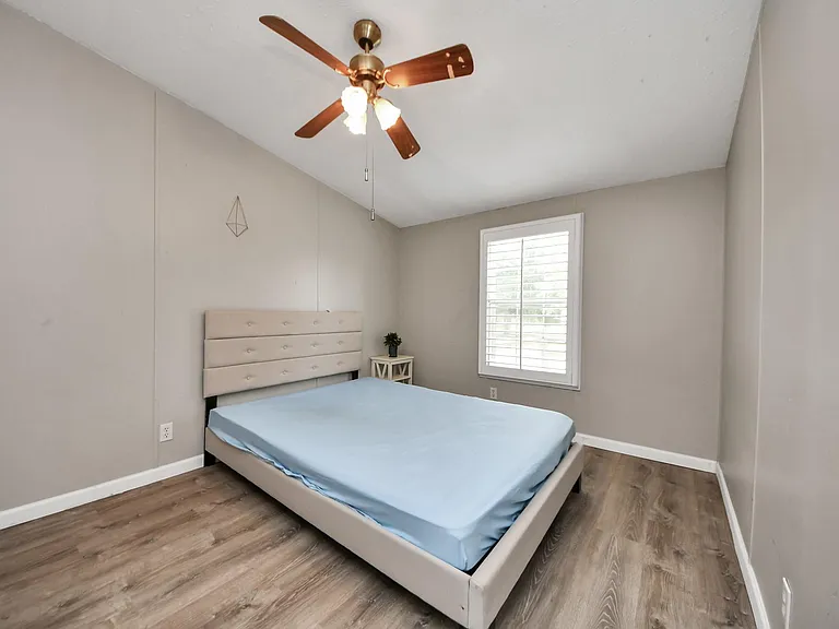 18303 James Rd — Photo 26
