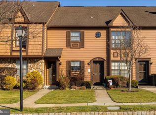 24 Barclay Ct, Lawrence Township, NJ 08648