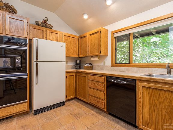 5th image of 57259 Mashie Ln #59