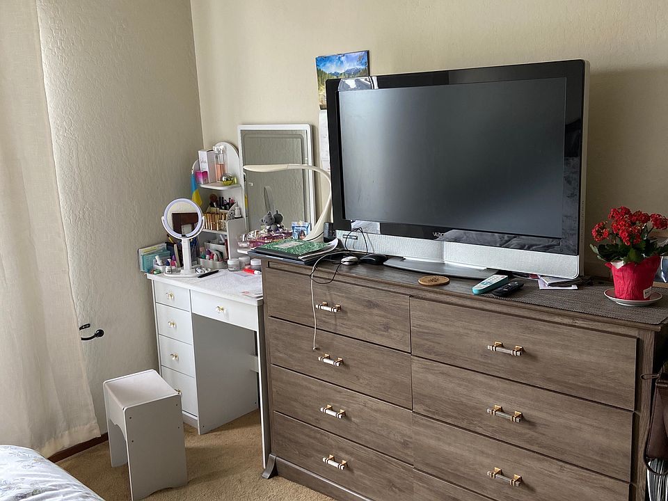 1st image of 565 28th Ave APT 1