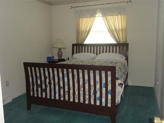 4th image of 4406 Decoursey Ave