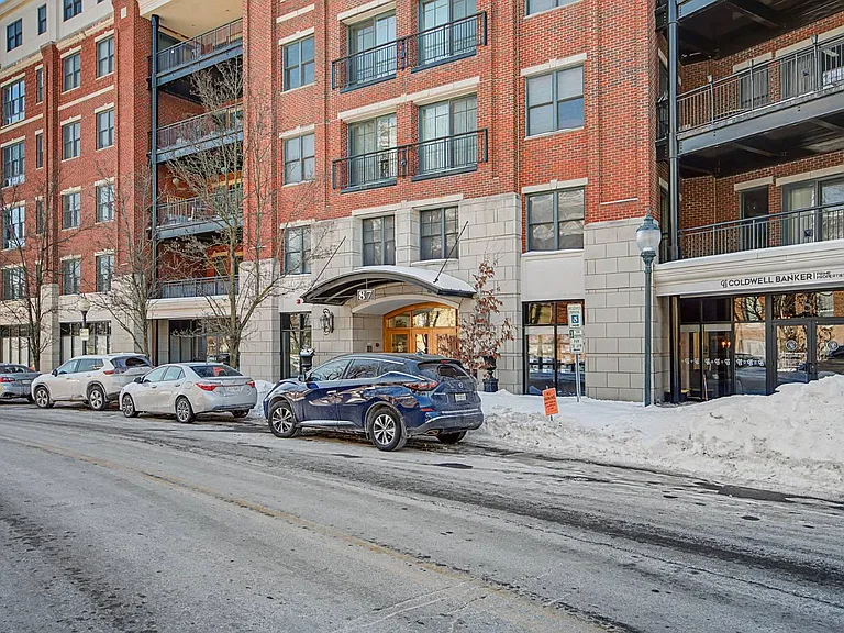 87 Railroad Pl #203 — Photo 2