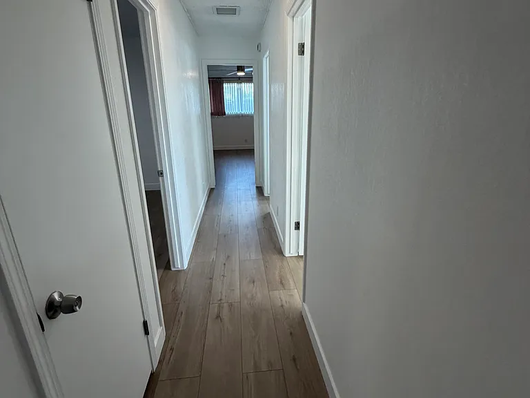 6620 N Sierra Vista Ave — Photo 3