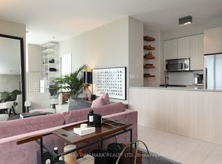 33 Lombard St #2406, Toronto, ON M5C3H8