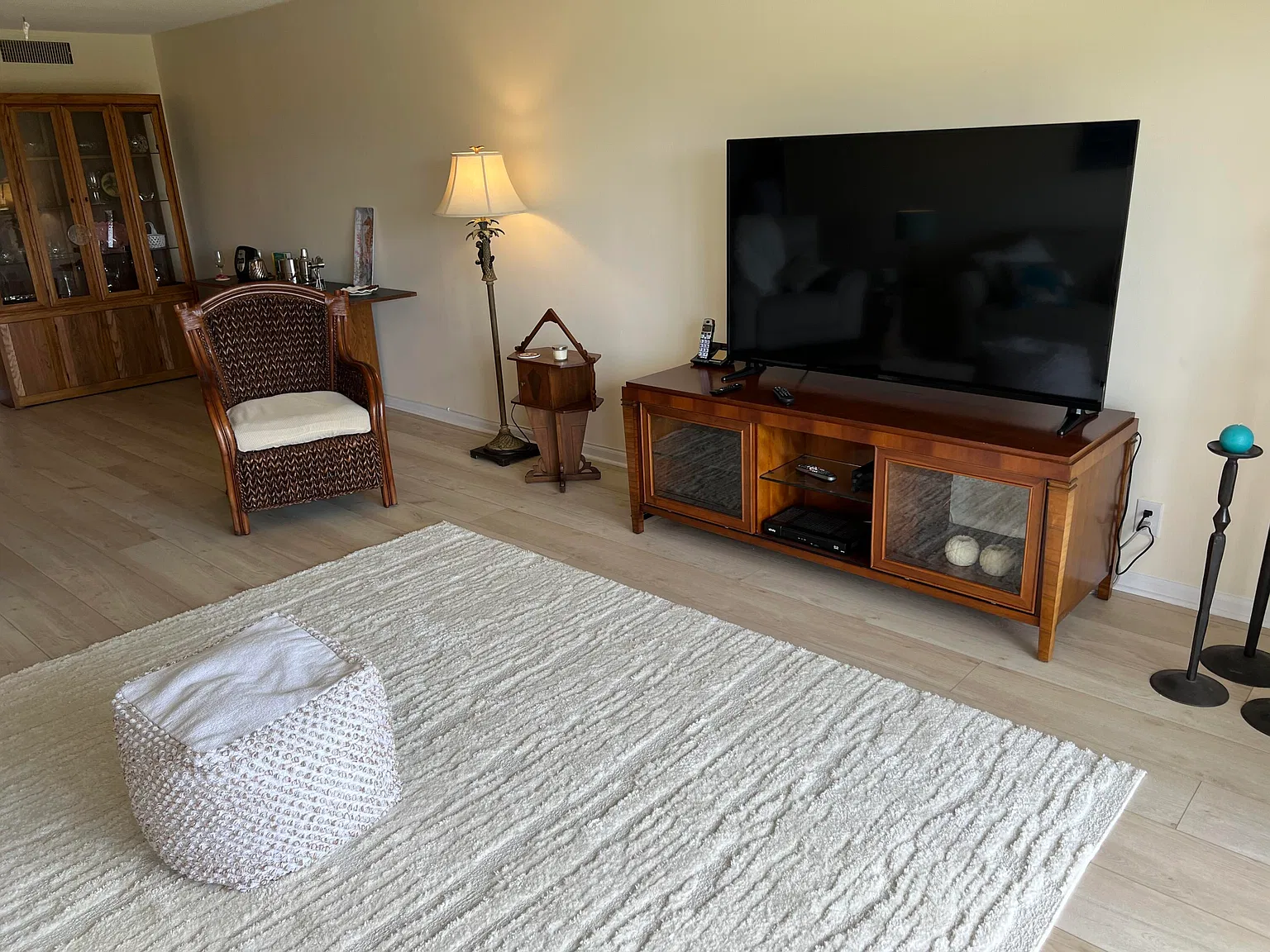 2 bed, 2.0 bath, 1440 sqft, $4,000 — Photo 4