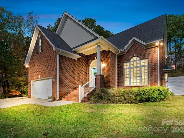 7189 Windy Pine Cir, Denver, NC 28037