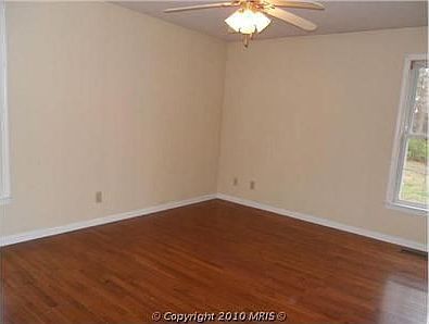 4th image of 28394 Beech Dr