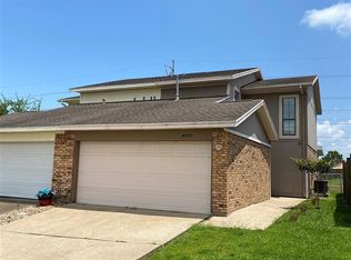 4029 Heatherbrook Ct, Port Arthur, TX 77642
