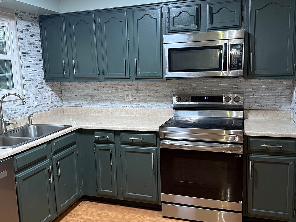 1st image of 5670 Villas Creek Dr