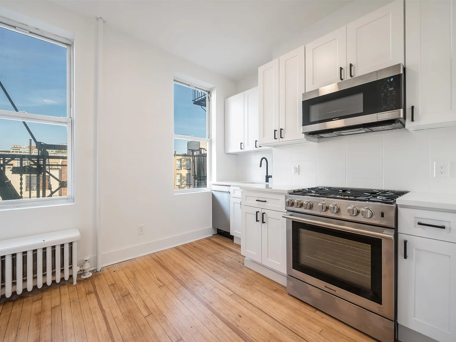 1 bed, 1.0 bath, $3,575 — Photo 3