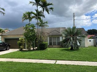 2301 Dunhill Ave, Miramar, FL 33025