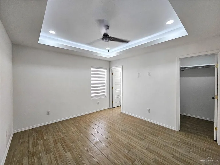 1525 W B St — Photo 11