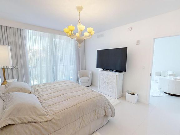 5th image of 9940 W Bay Harbor Dr #3A