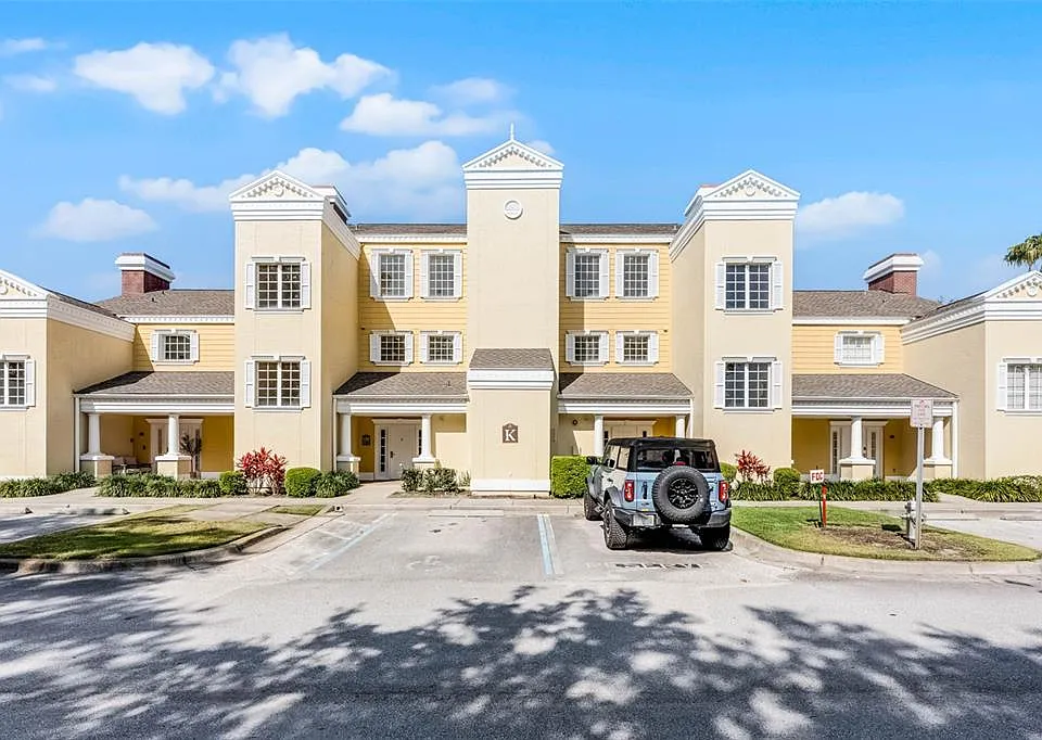 1322 Seven Eagles Ct #301