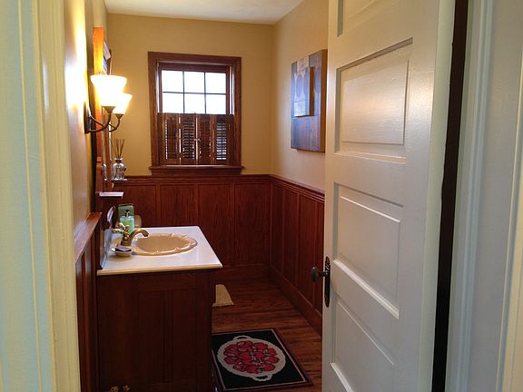 Main Floor Bathroom