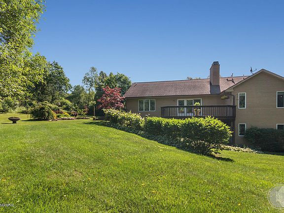 5th image of 1601 Honey Creek Ave NE