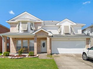137 Barnes Ct, Gretna, LA 70056