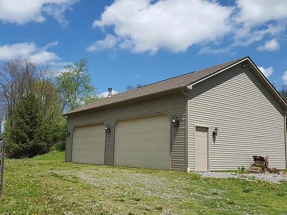 4 Car Detached Garage
