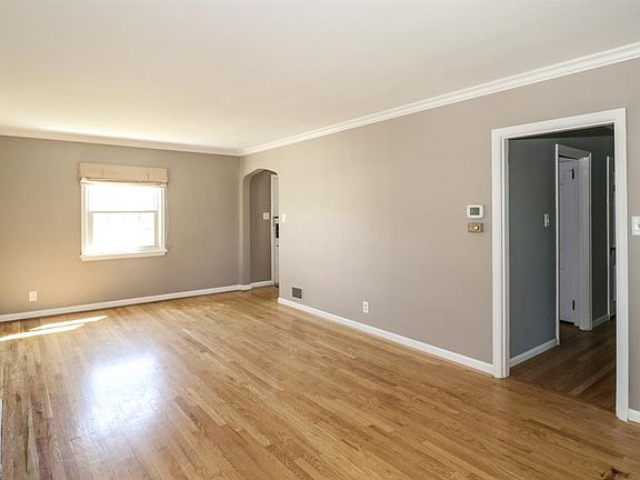 4th image of 4372 Grinnell Dr