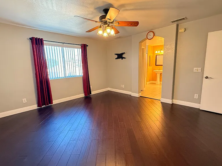 6425 W Desert Hollow Dr — Photo 14
