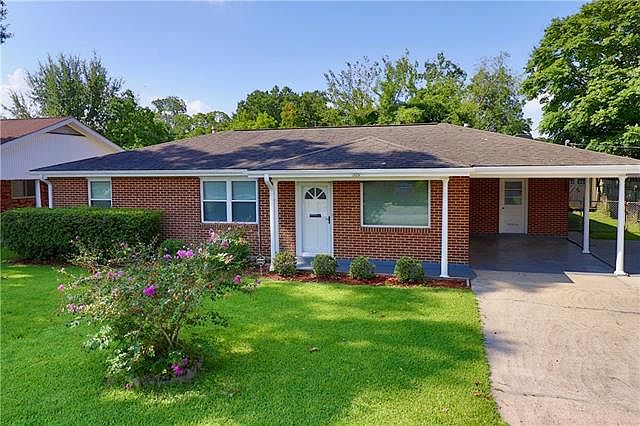 1st image of 109 Park Dr