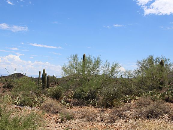 3rd image of 4180 N Broken Springs Trl