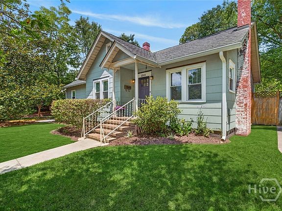 3rd image of 1302 E 51st Street