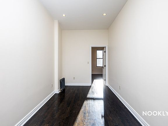 3rd image of 157 Evergreen Ave #2G