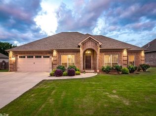 152 Crystal Lake Rd, Austin, AR 72007