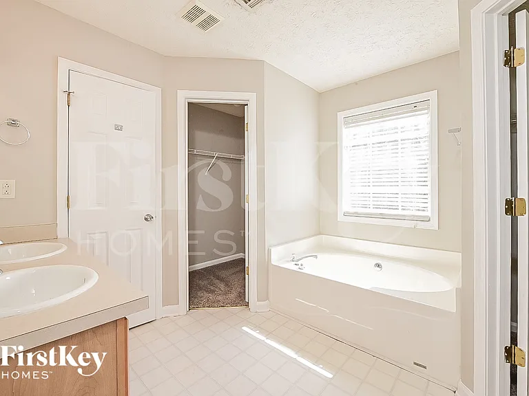 164 Highland Cir — Photo 9