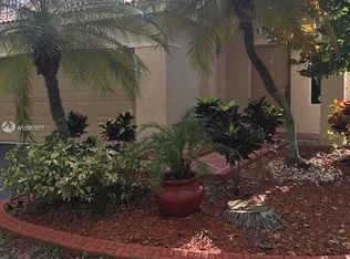 4216 Mahogany Ridge Dr, Fort Lauderdale, FL 33331