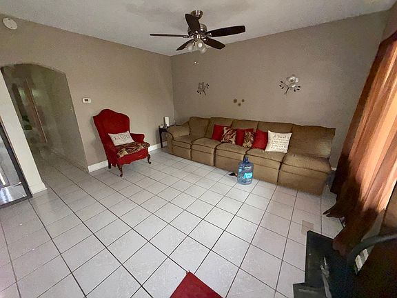 2nd image of 412 156th St