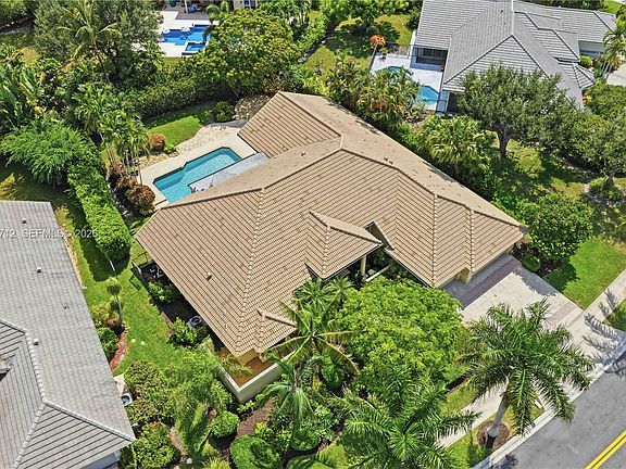 4th image of 360 Coconut Cir