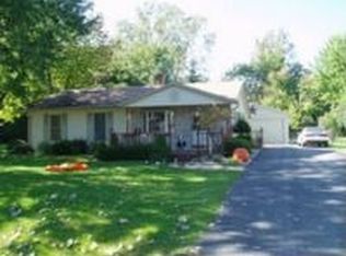 8947 Buerk Dr, Temperance, MI 48182