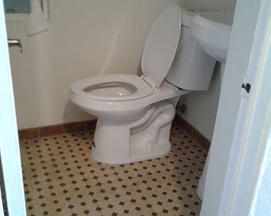 5th image of 3933 E Broadway APT 201