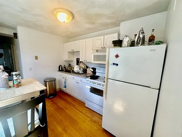 2 bed, 9999 sqft, $3,100 — Photo 3