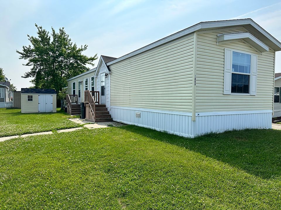 1st image of 1868 Evergreen Ln #83