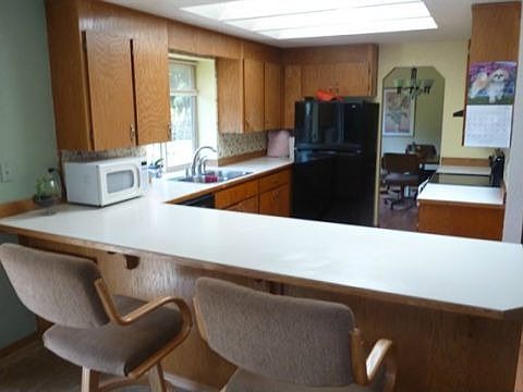 3rd image of 5045 Laura Ct SE