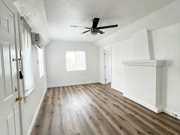 4th image of 4153 Monroe St #1/2