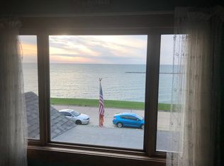 1612 Main St, Racine, WI 53403