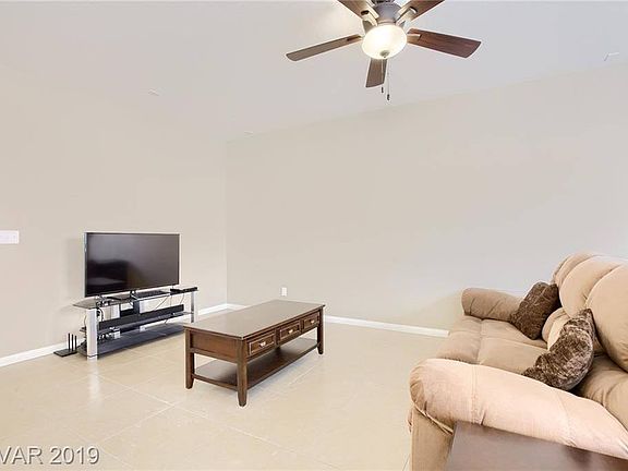 5th image of 10322 Northern Hills Ave
