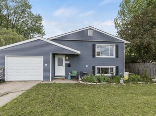 1216 N Dwiggins Ct, Griffith, IN 46319