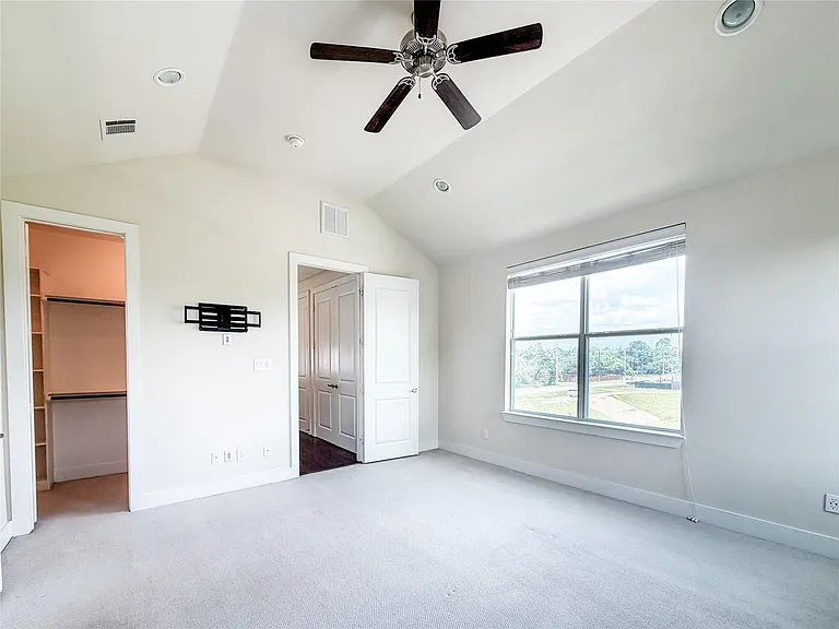 1803 Crestdale Dr — Photo 24