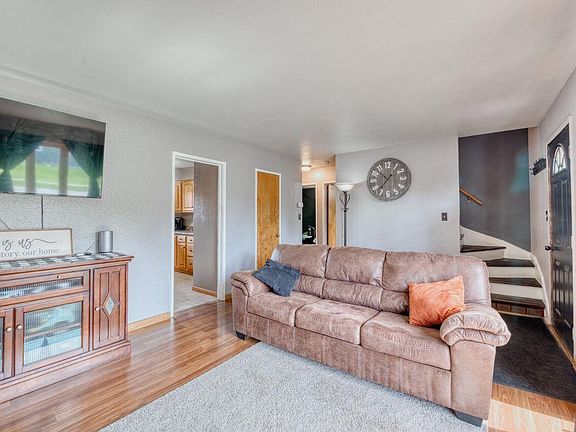 2nd image of 509 Hampshire Dr
