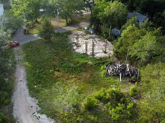 5th image of 439 Vereen Rd.