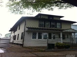 10716 126th St, South Richmond Hill, NY 11419