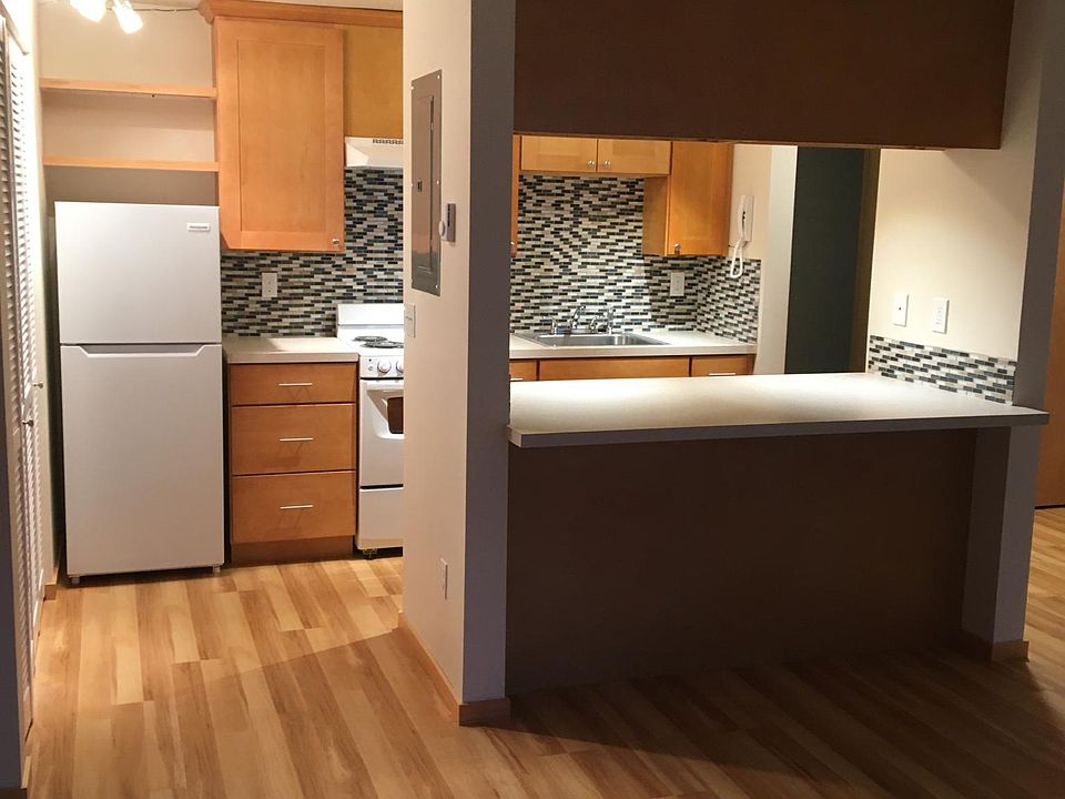 1st image of 408 Belmont Ave E APT 203