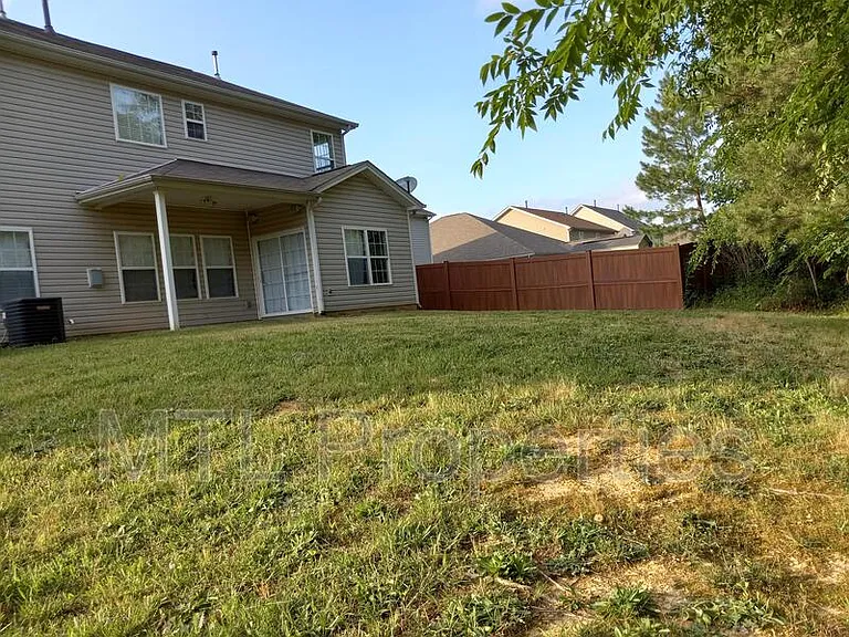 302 Nanny Point Dr — Photo 19