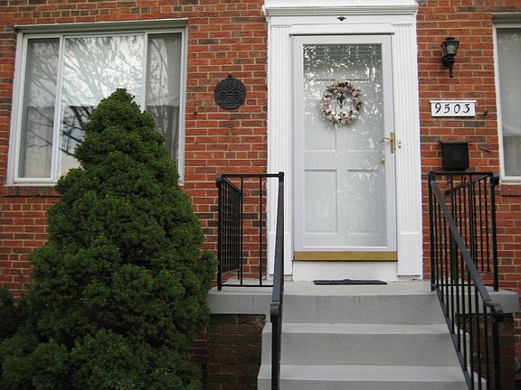 2nd image of 9503 Lindale Dr