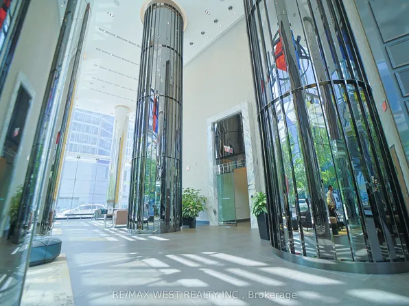 10 York St #1101, Toronto, ON M5J 0E1
